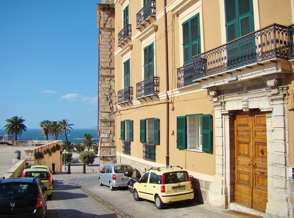 Appartement Residenze Palazzo Pes à Cagliari Chambre photo